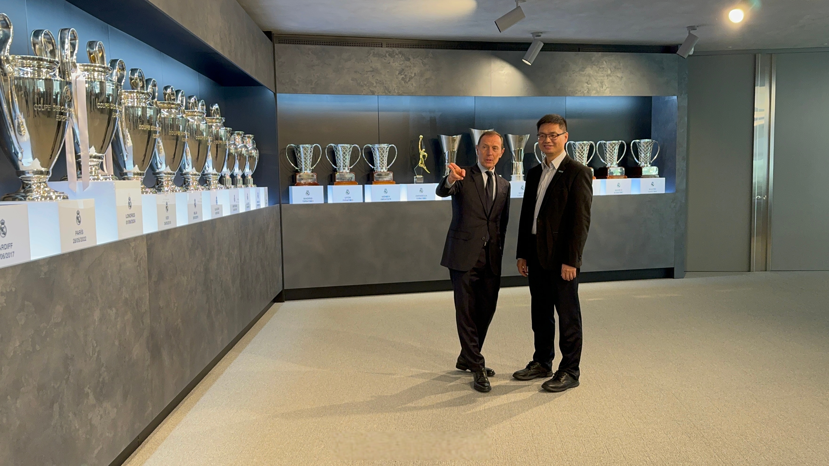 包含切尔西发布备战花絮，转会期遗憾出局，欧超杯任务艰巨，资深球员宣示担当的词条RAYGAMING