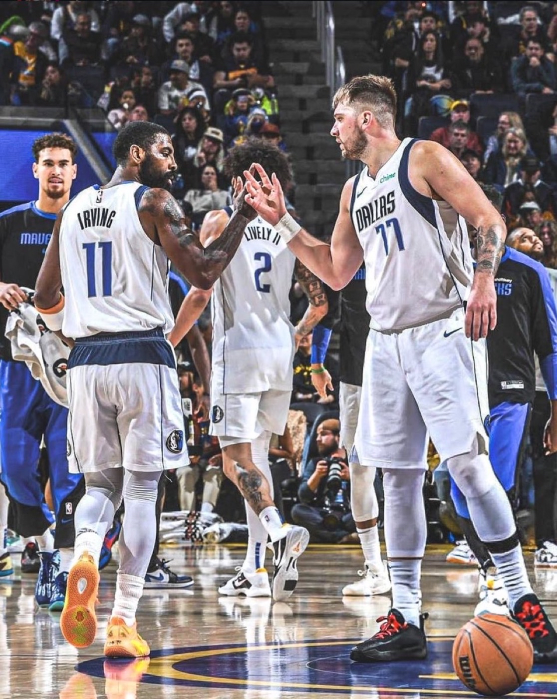 NBA常规赛赛程吃紧,达拉斯独行侠关键时刻队长鼓劲,悬念犹存,赛程密集仍需轮换的简单介绍雷竞技下载