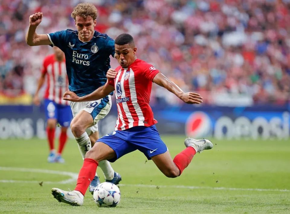 关于今晨费耶诺德调整名单以备欧冠，主帅复盘环节打磨，气氛紧张，球队文化再被提及的信息RAYGAMING