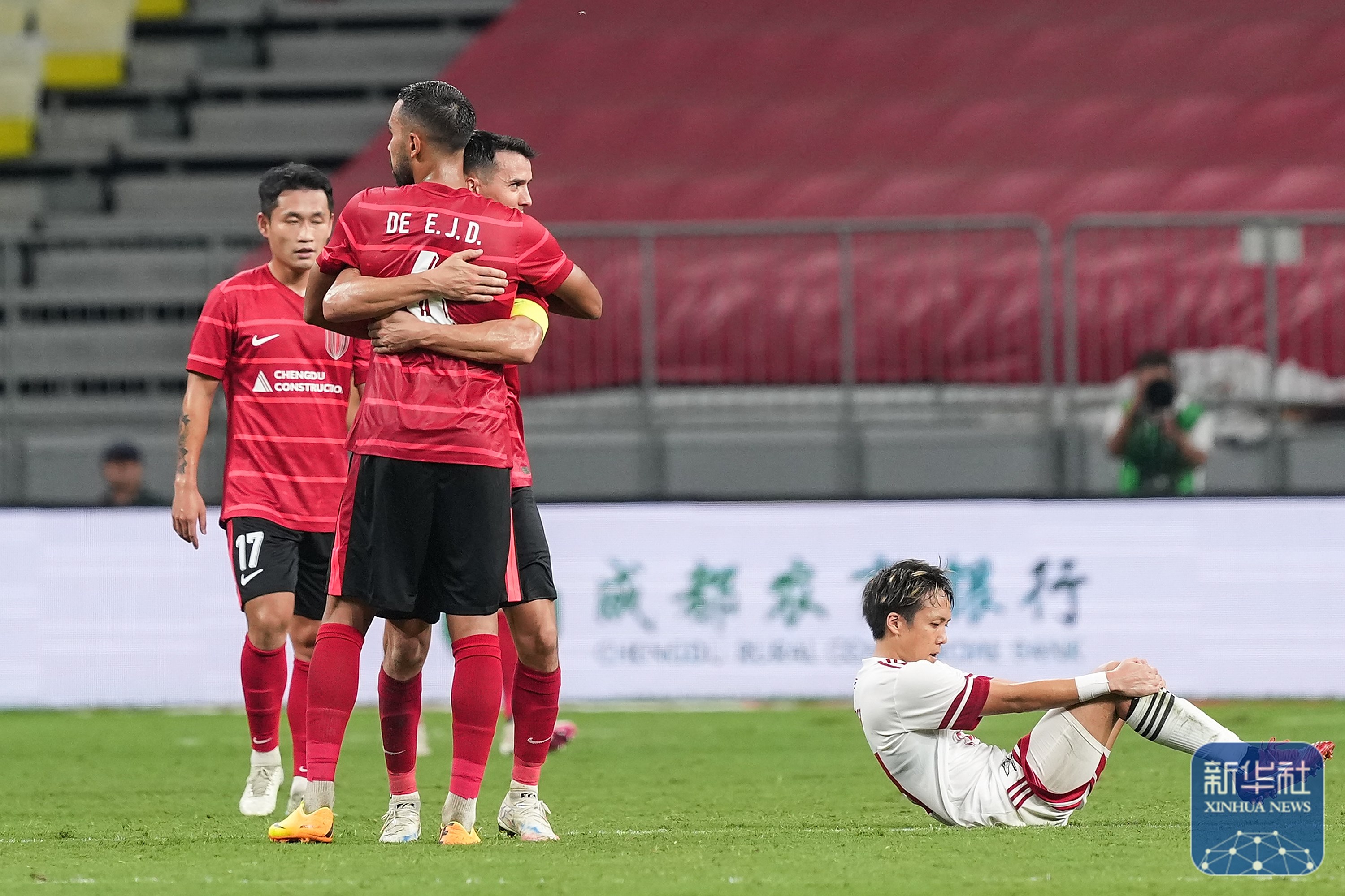 集结日欧冠焦点战；成都蓉城再遭质疑；质疑声仍在；细节决定成败的简单介绍RAYGAMING