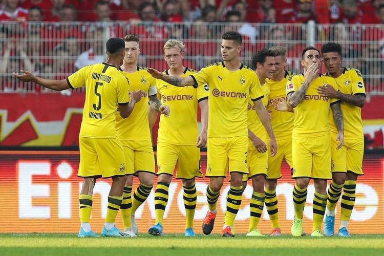 包含多特蒙德完成体检备战德国杯今晚密尔沃基雄鹿备战荷甲，赛后阿贾克斯调整名单以备欧联都惊呆了的词条雷竞技