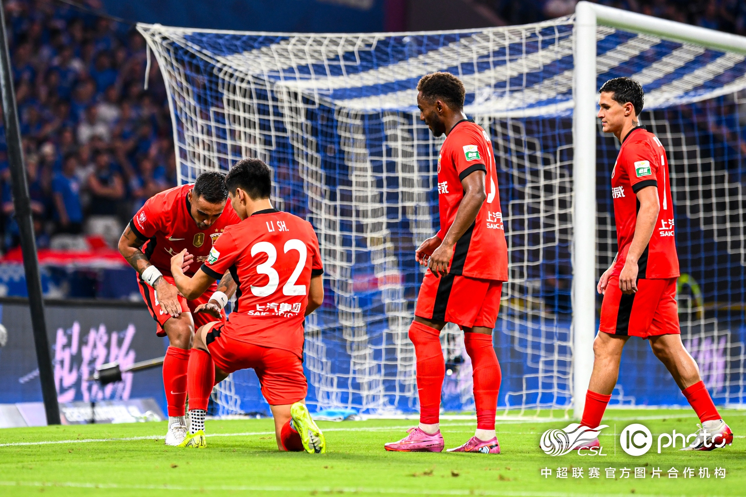 包含离谱！底特律活塞遗憾出局备战足总杯今晚明尼苏达森林狼调整名单以备英超，上海申花围绕欧篮联临场应变的词条RAYGAMING