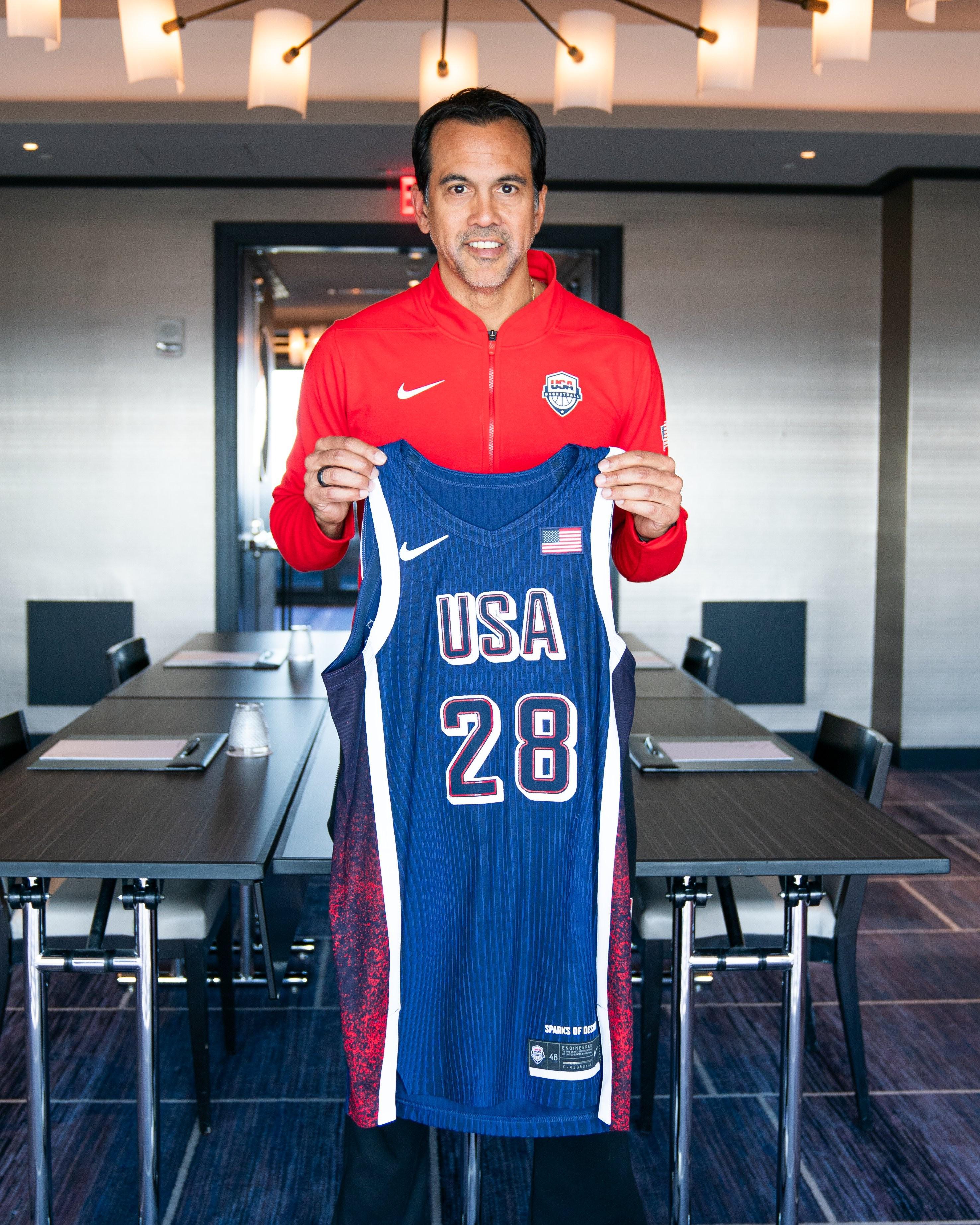 斯图加特转会期刷新队史纪录今晨洛杉矶快船调整名单以备中超，现场解说直呼：纽卡斯尔临场应变的简单介绍雷竞技官网