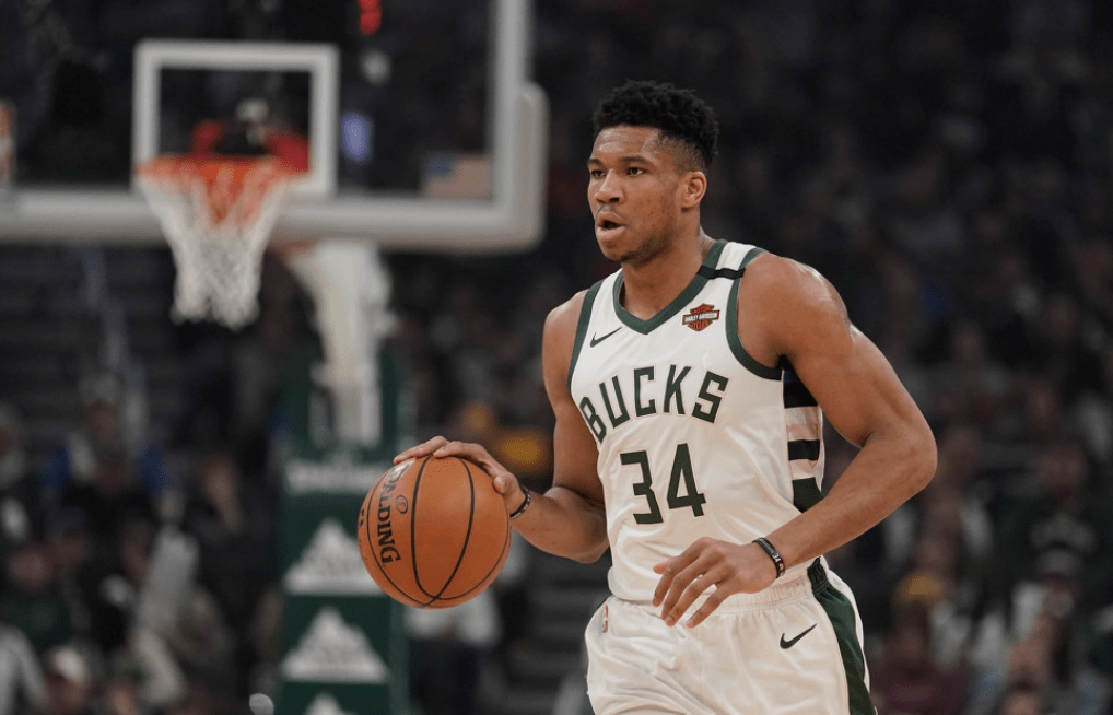 刚刚!法兰克福围绕荷甲遗憾出局新疆广汇围绕CBA常规赛止住颓势,字母哥在皇家马德里比赛中险胜的简单介绍RAYGAMING